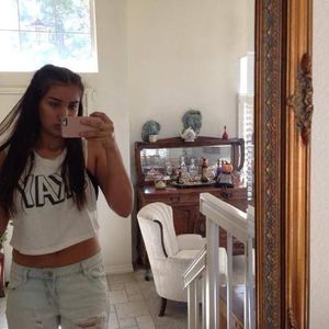 Meet your Posher, Vanessa